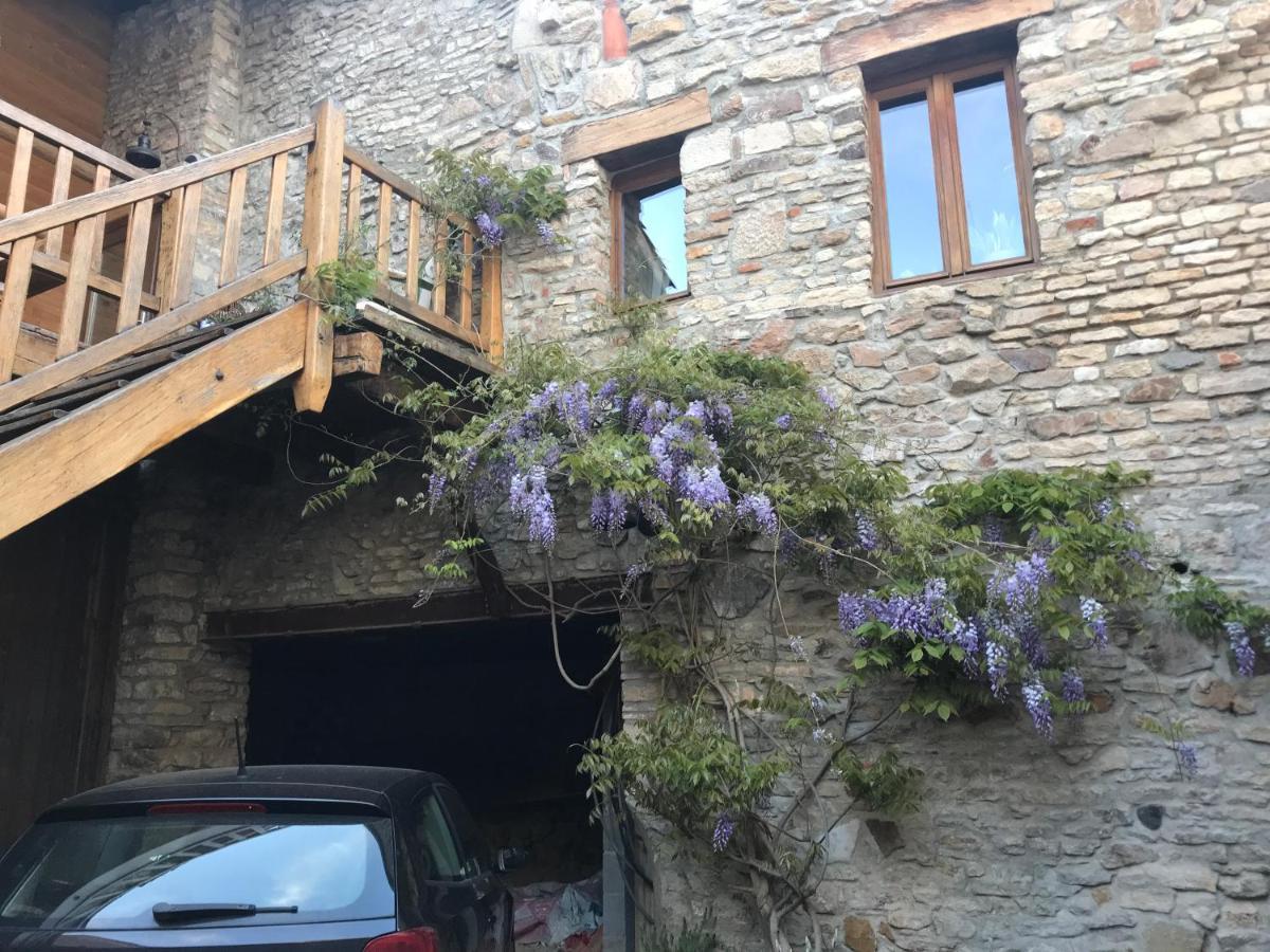 Chambre Les Marguerites Клюни Экстерьер фото