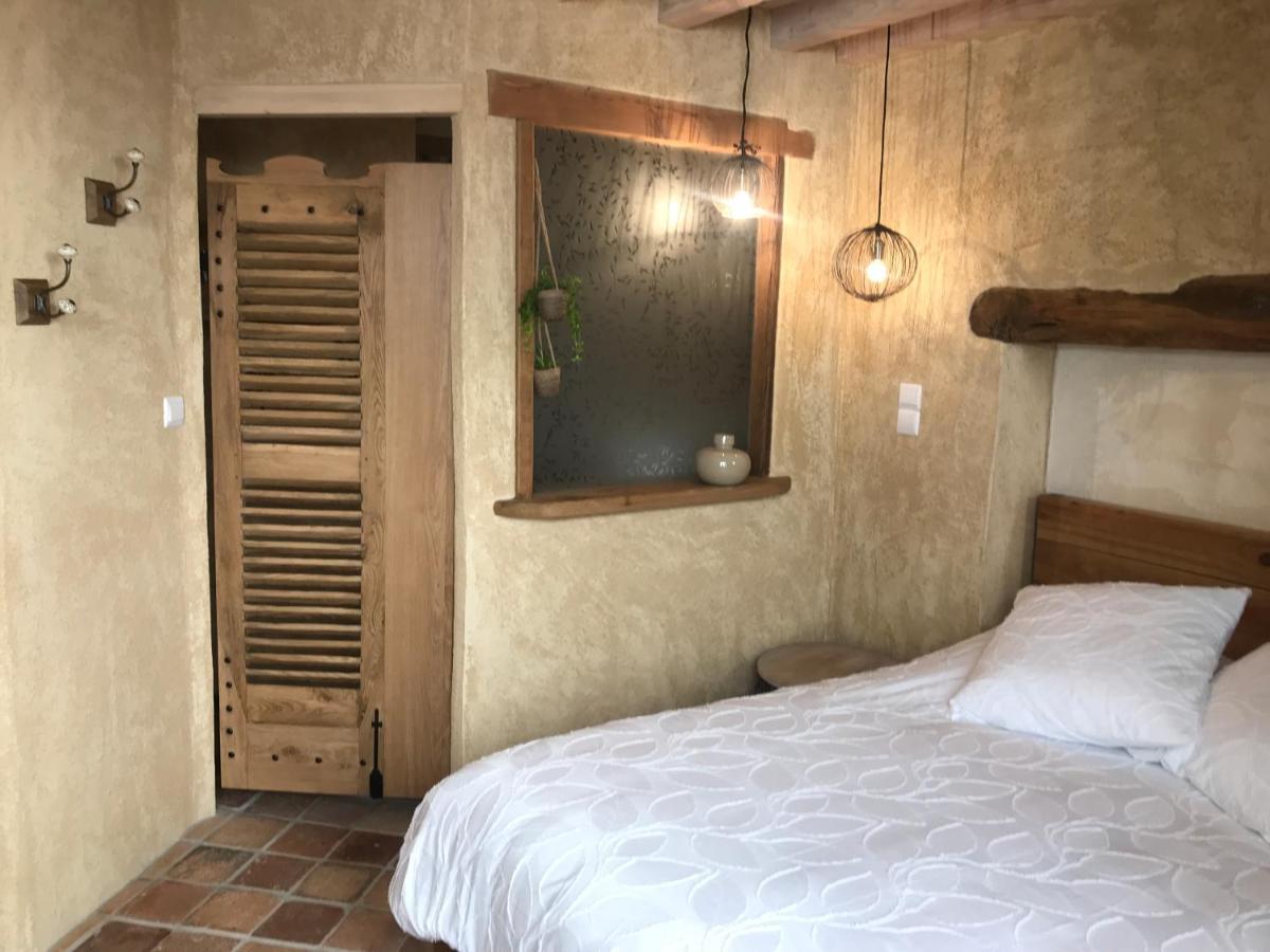 Chambre Les Marguerites Клюни Экстерьер фото
