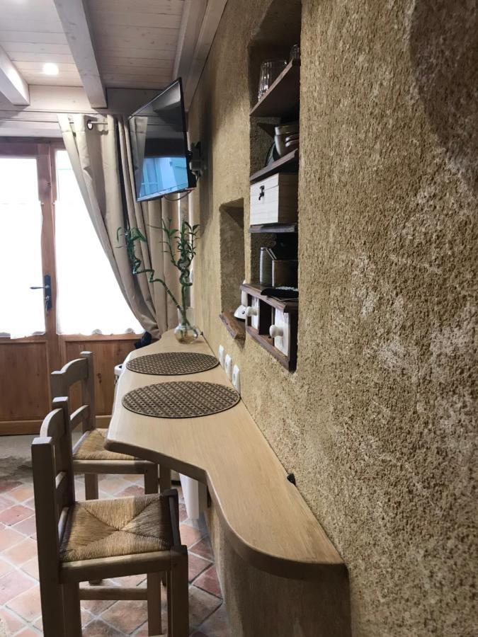 Chambre Les Marguerites Клюни Экстерьер фото